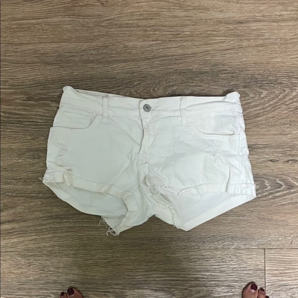 Abercrombie & Fitch White Jean Shorts size 27